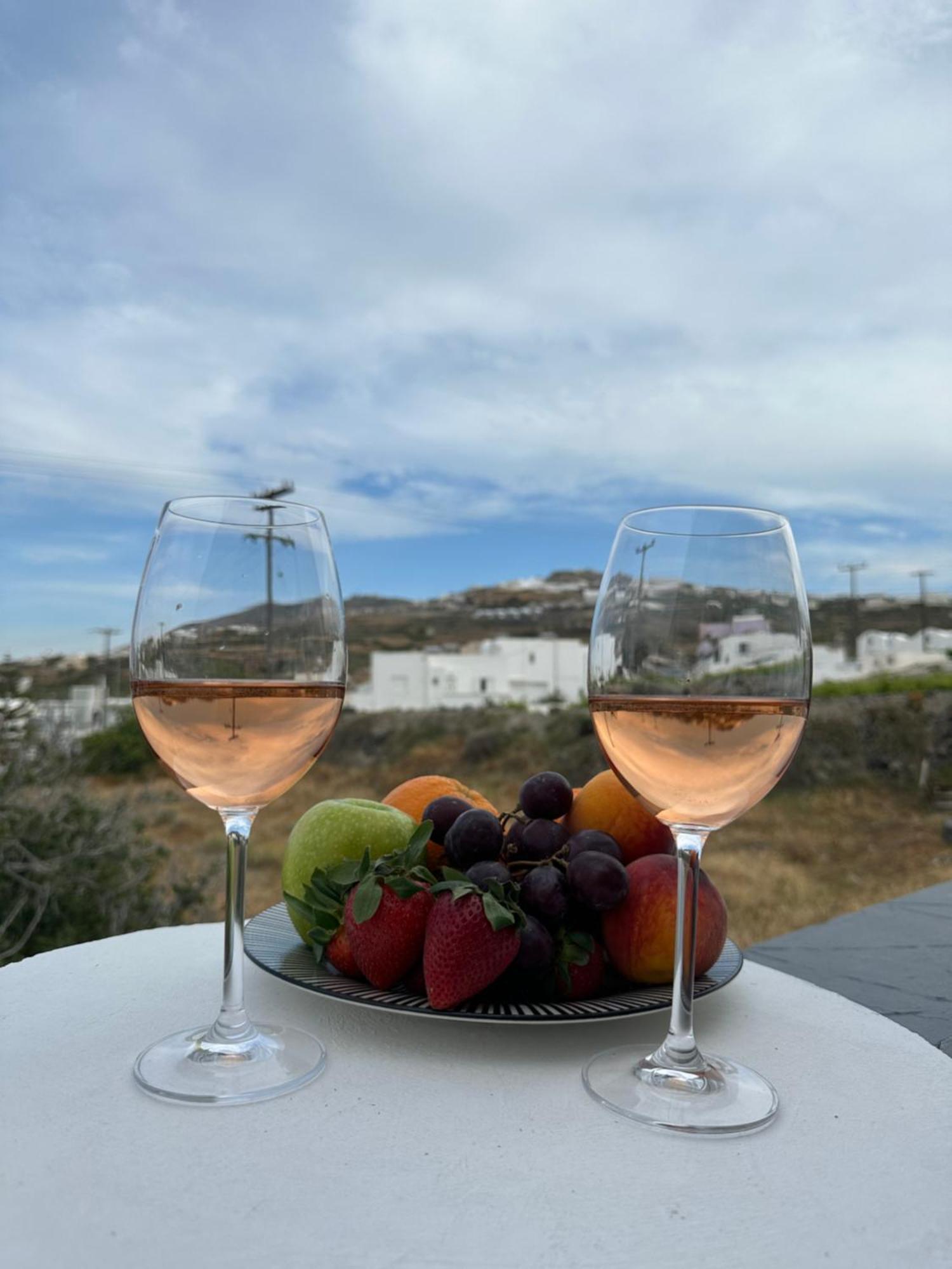 Nicole Rooms Santorini Вотон Экстерьер фото